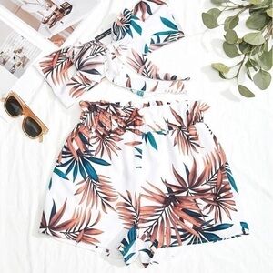 🌸S58 - Tropical Short Set.  Never Worn💖🏝